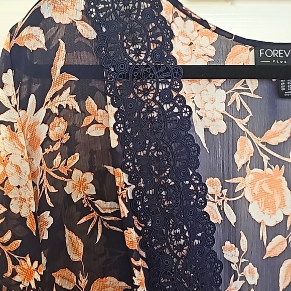 Forever 21+ Floral Kimono, 2X - Picture 2 of 3